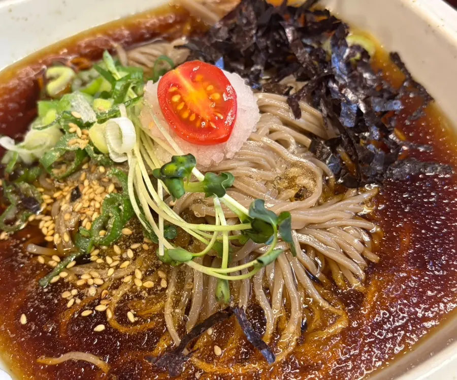 A bowl of low-sugar buckwheat cold soba at Wonkwang Katsu