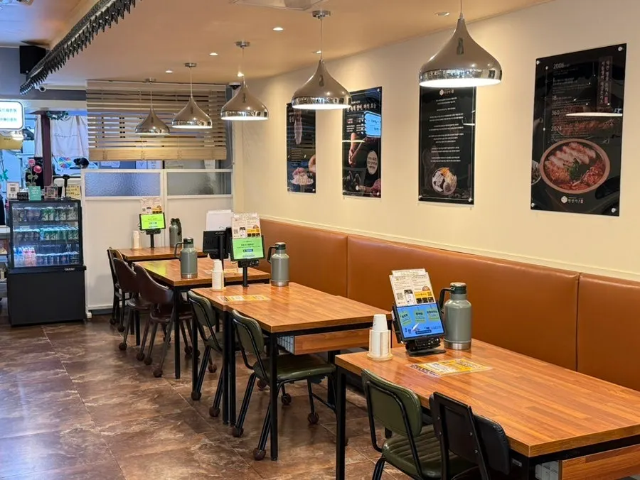 Spacious table seating at Wonkwang Katsu