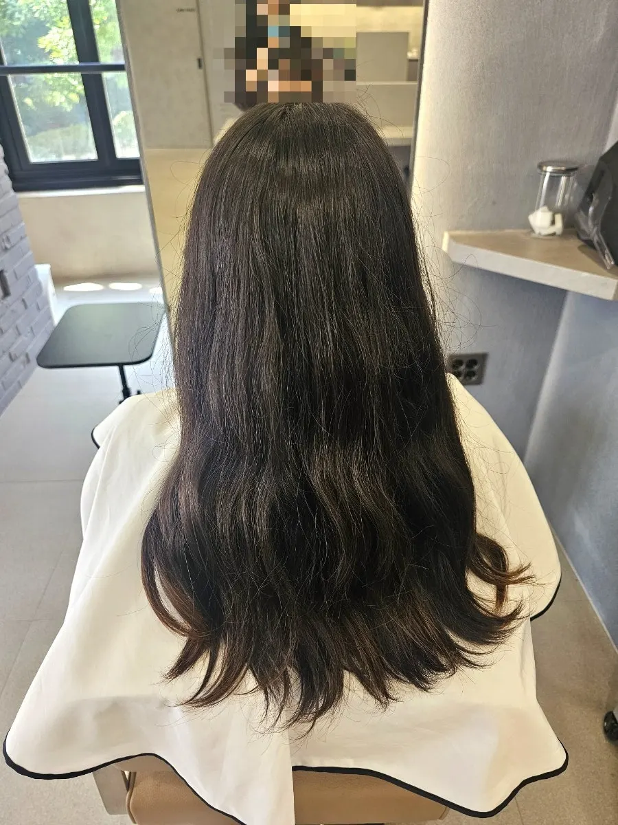 Hair looking heavy and bulky before the cut