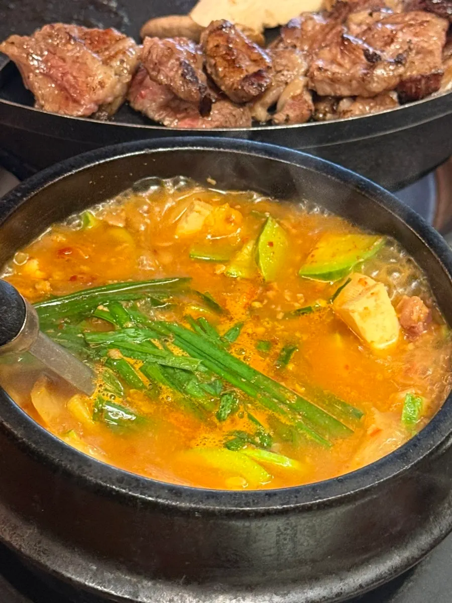 The beef short rib soybean paste stew included in the set