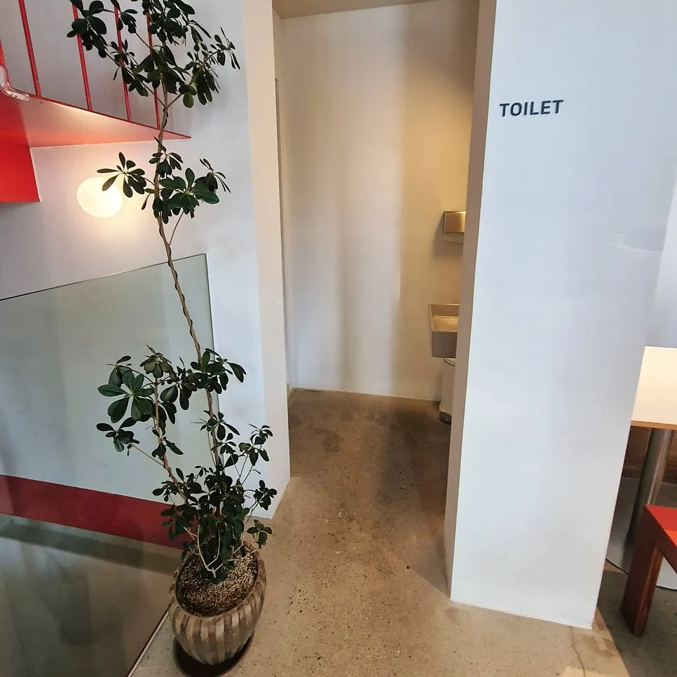 First-floor restroom at Uisagye