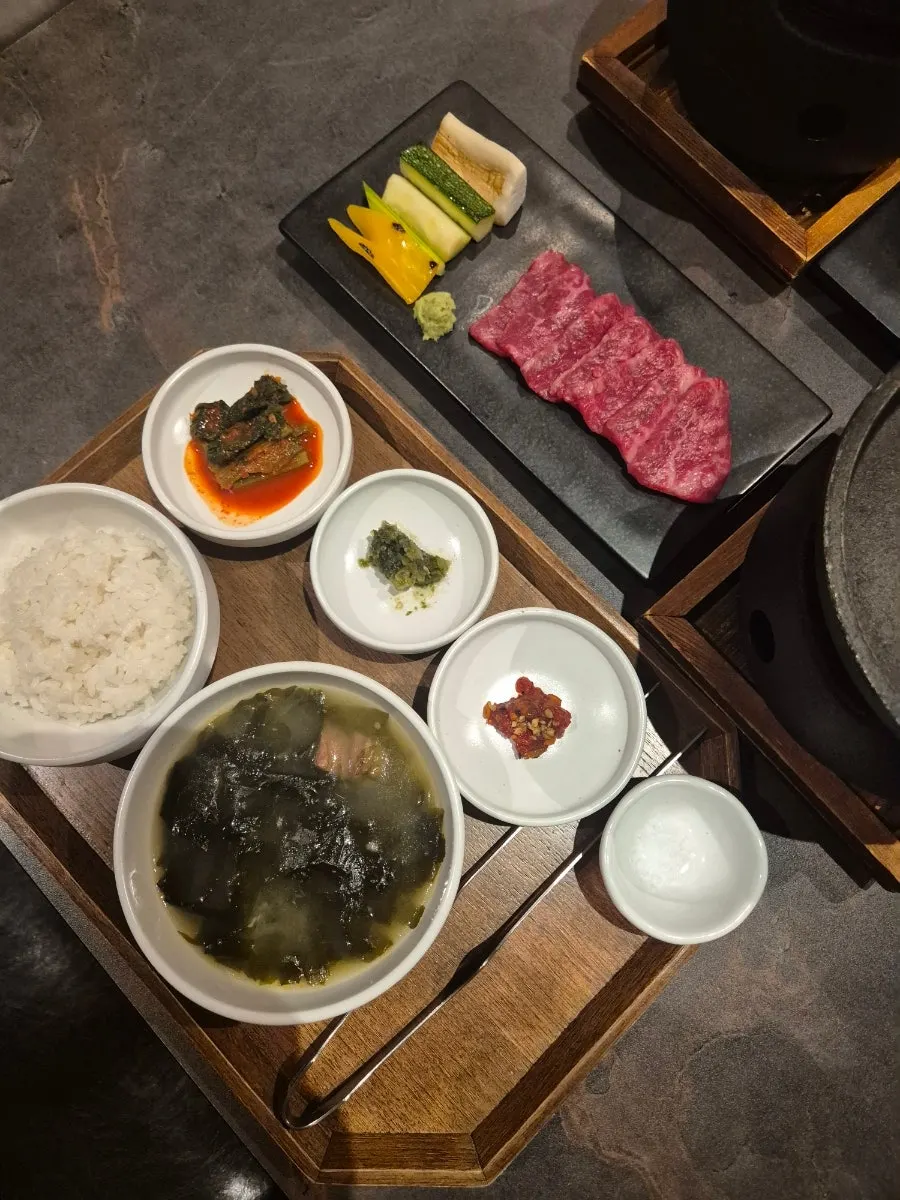 우수 공덕점 메인 투플러스 한우 화로구이 세팅