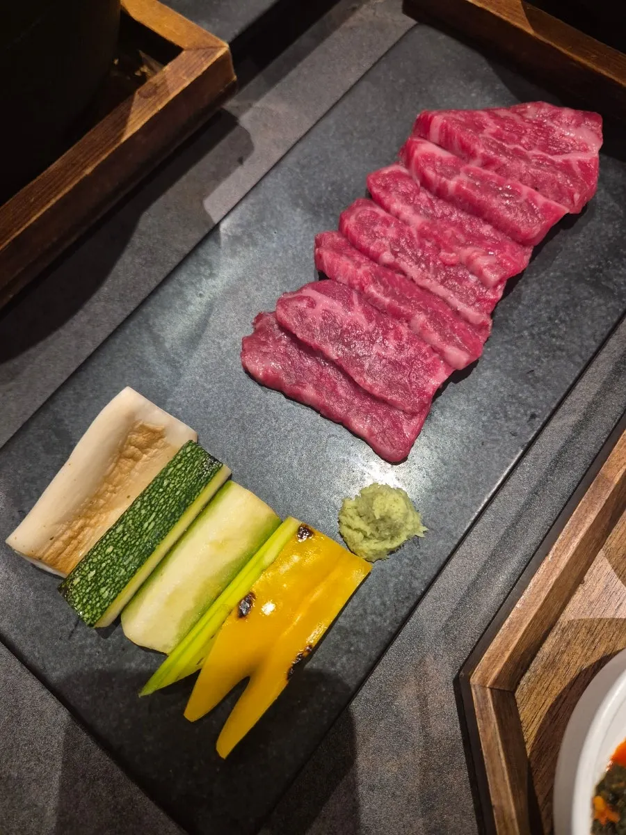 마블링이 선명한 투플러스 한우 구이용 고기