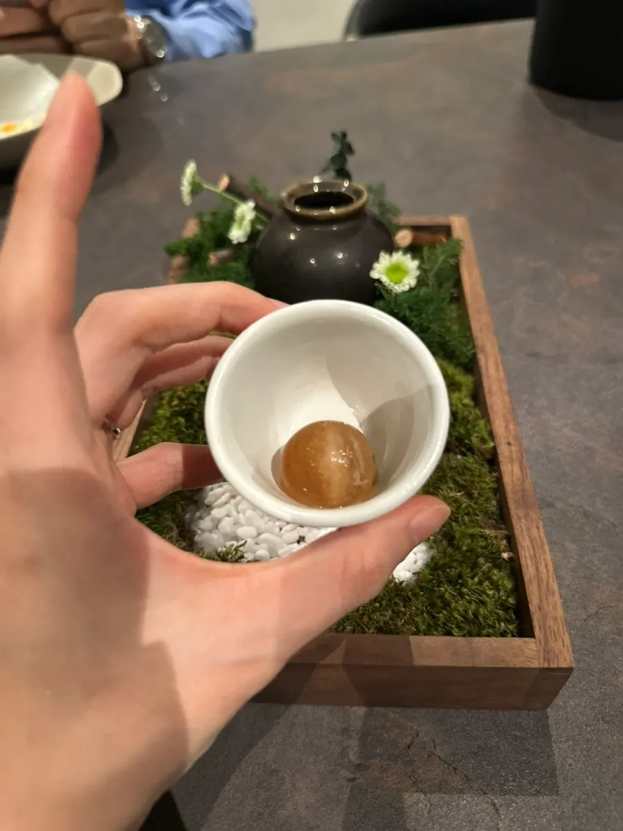 자스민 향이 배어 있던 얼음