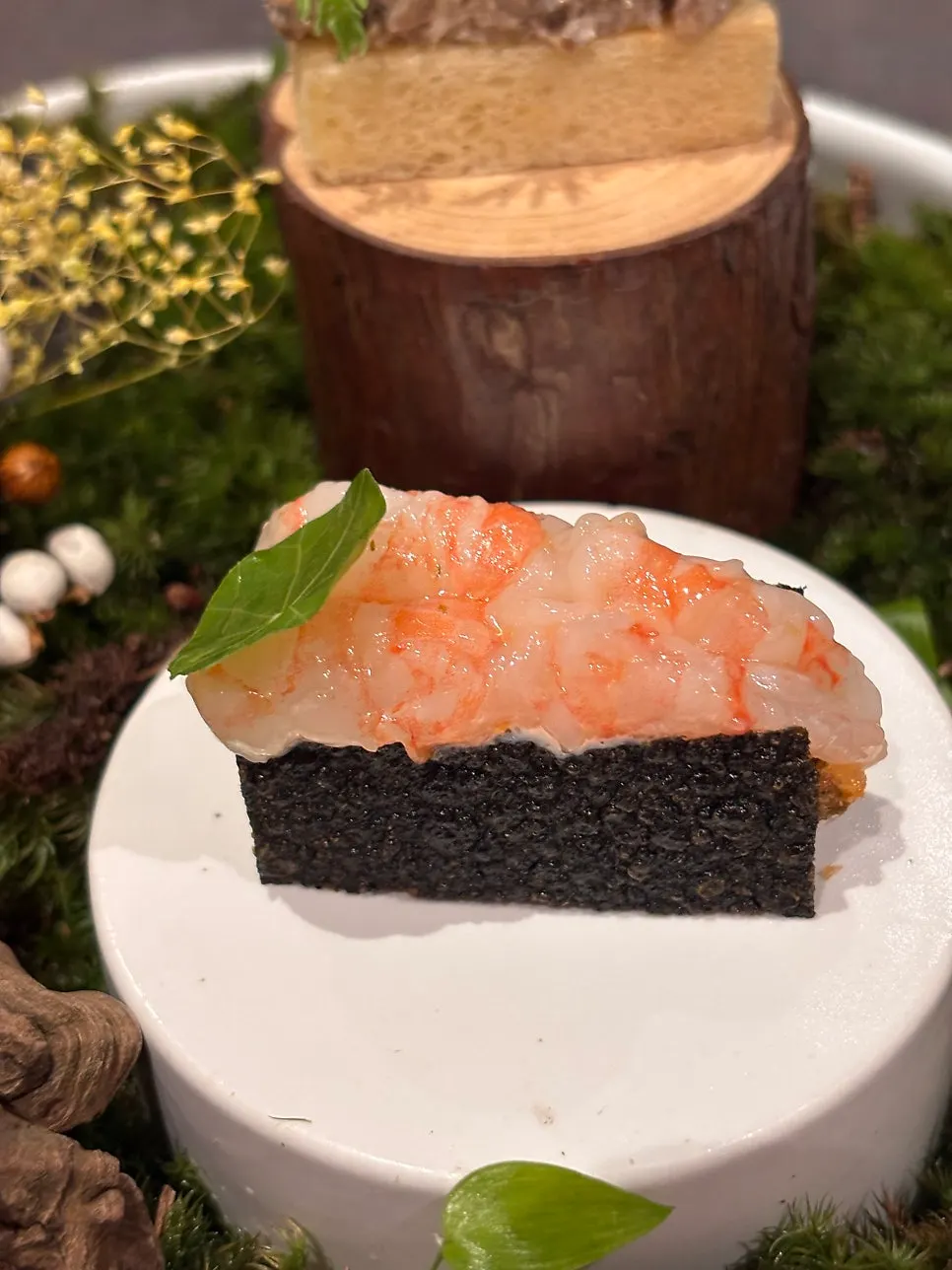 Sweet shrimp gim bugak with pollack roe and yuzu sauce