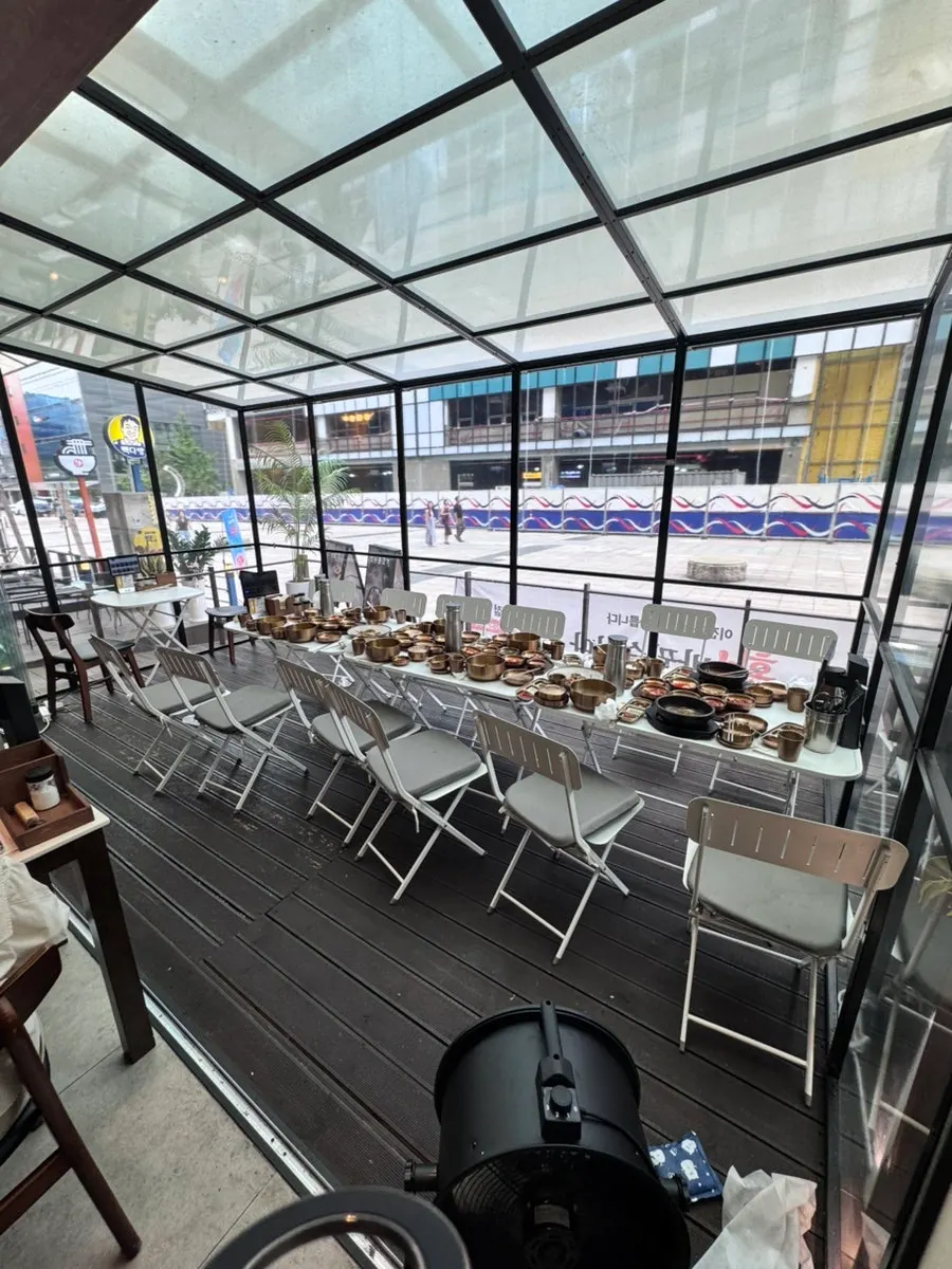 Private room seating divided by cloth