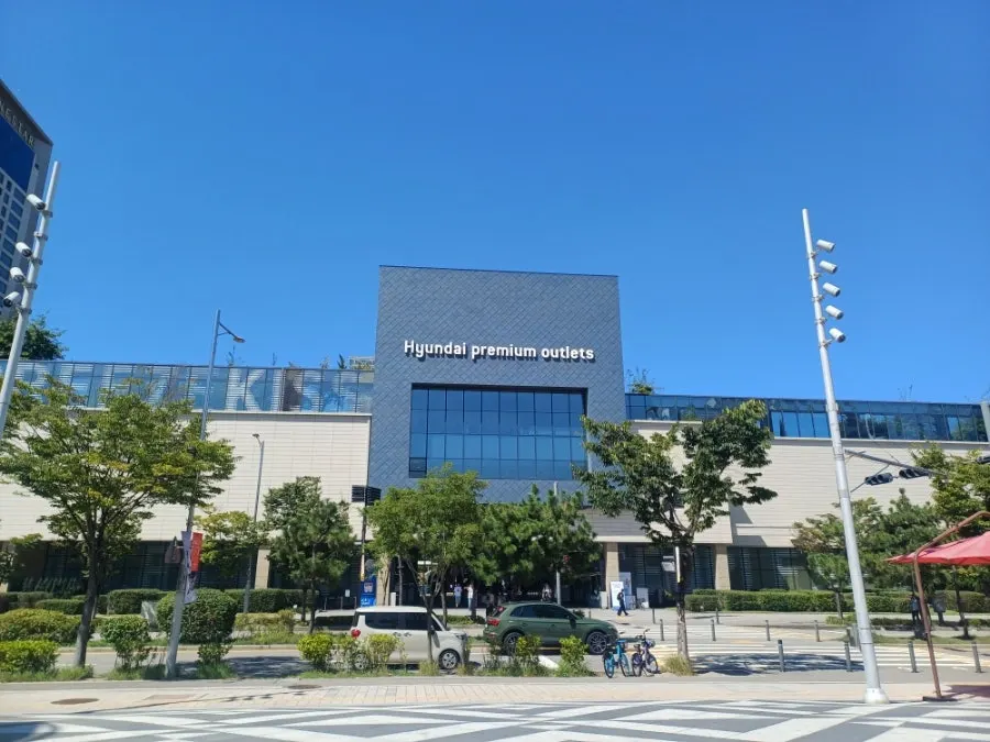 송도 현대프리미엄아울렛 분더커피바 방문 첫 사진