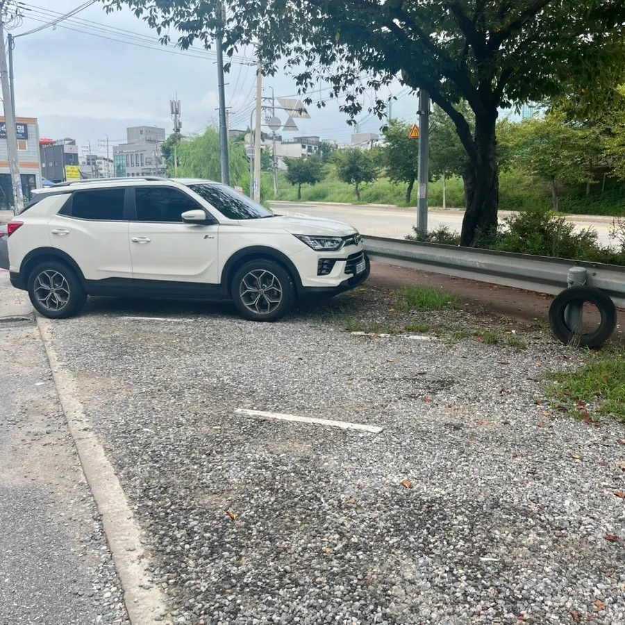커피와 함께 곁들인 디저트