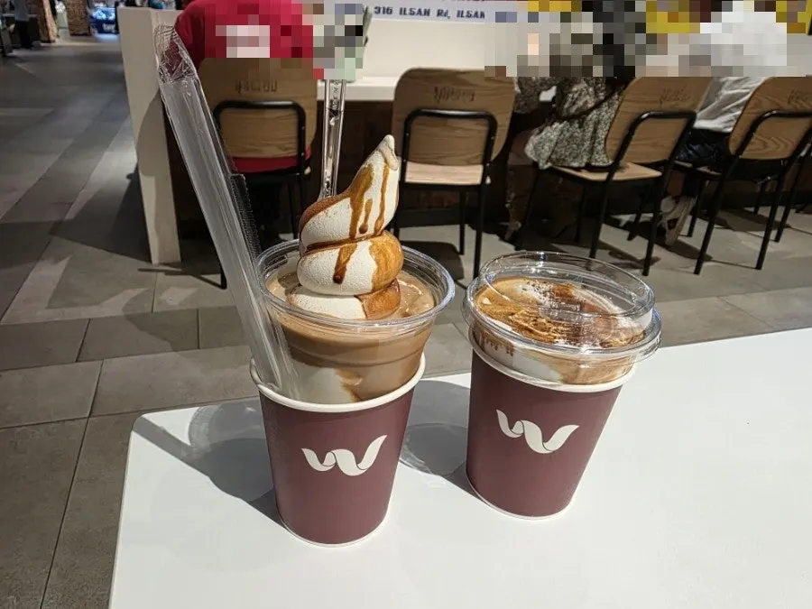 클래식 바닐라 아이스크림이 올라간 분더가토