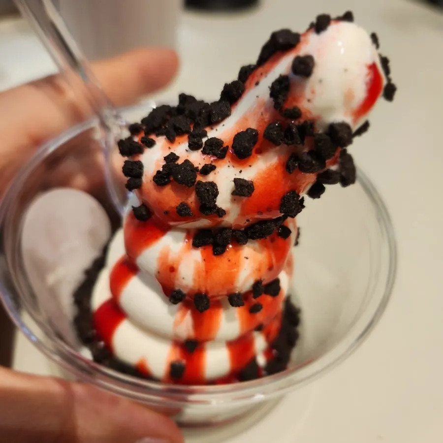 Dwaejibar ice cream dessert from Wunder Coffee Bar