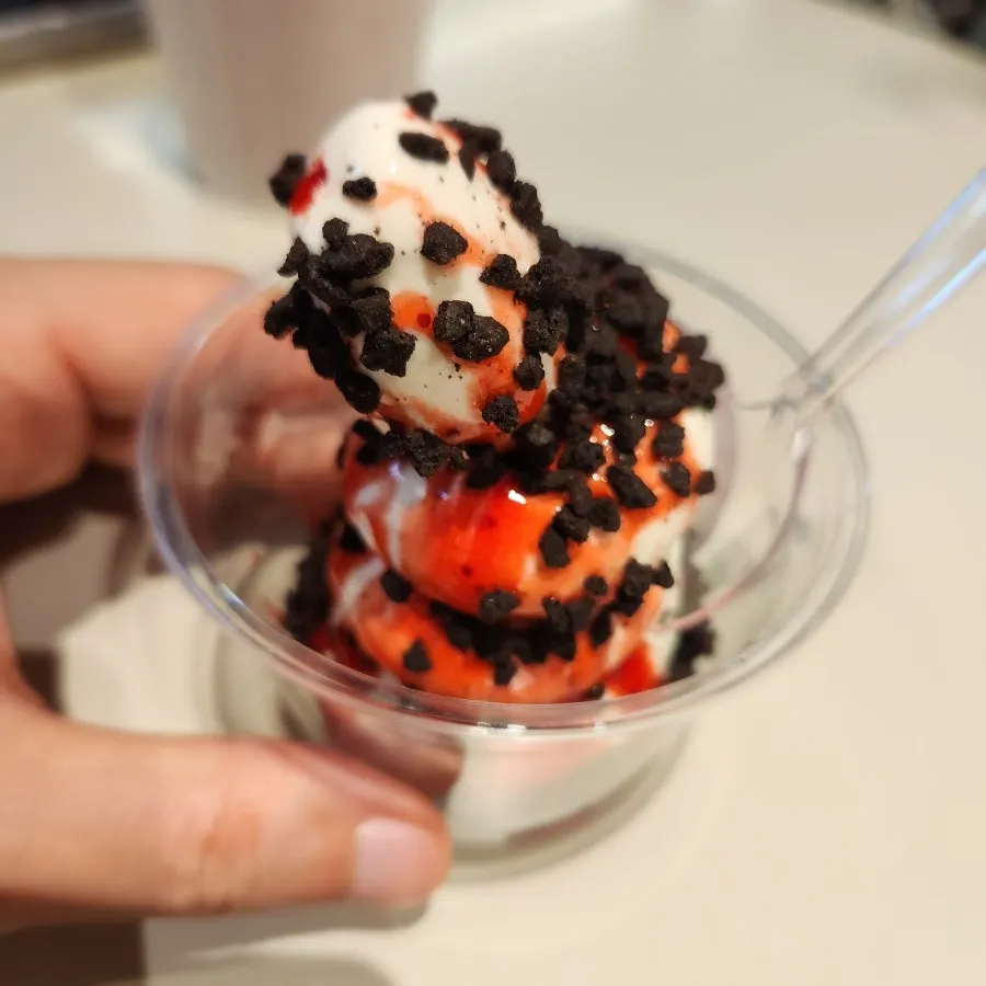 Dessert enjoyed at an outlet table after pickup