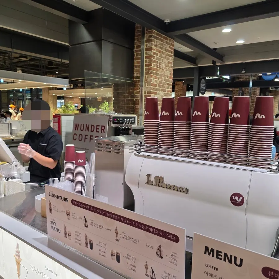 Interior of Wunder Coffee Bar seen from the ordering counter