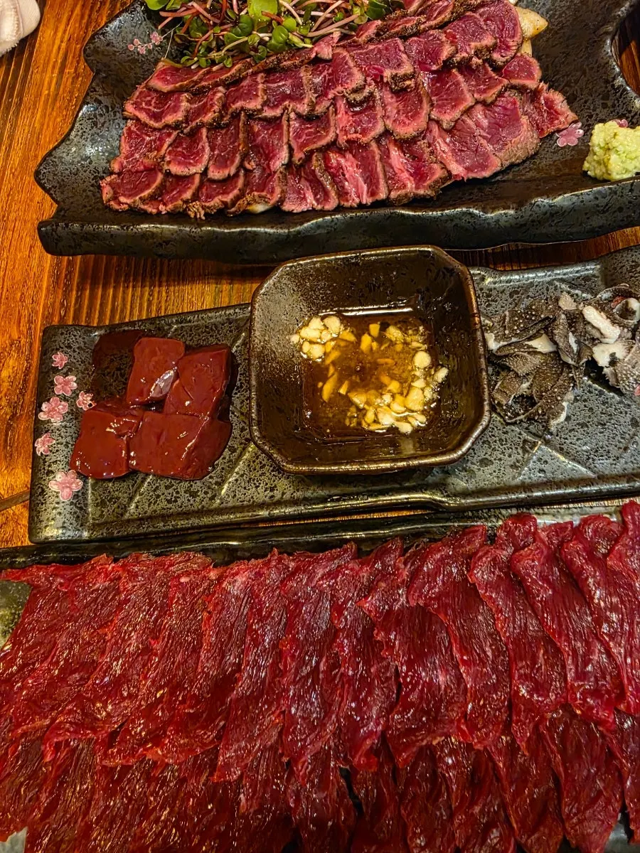 2OUT value set with beef sashimi and tataki