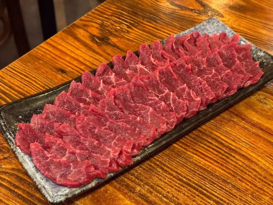 Tripe and raw liver served as basic side dishes