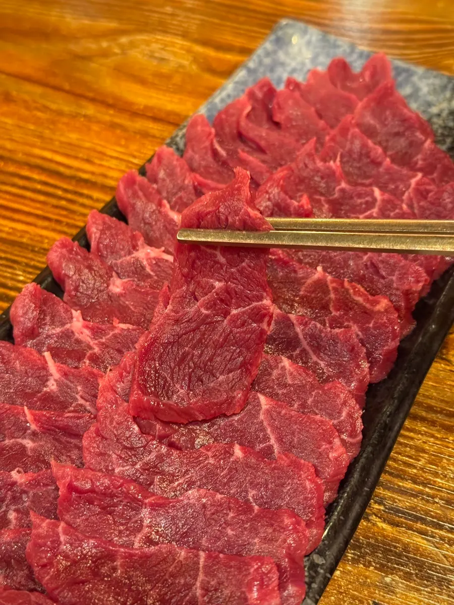 Hanwoo yuksashimi served on a plate