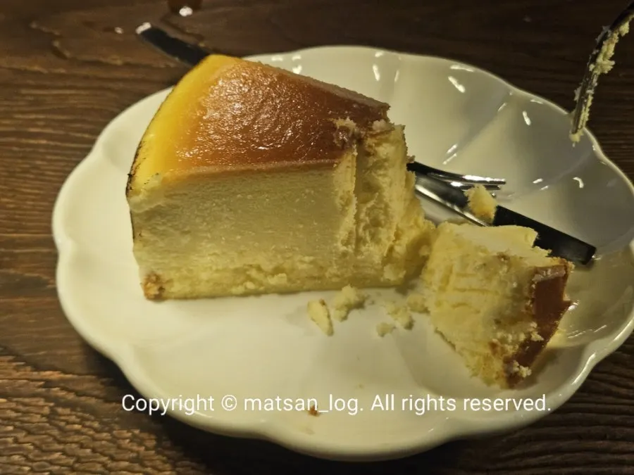 Cheesecake ordered at Yahwa Honsul Bar