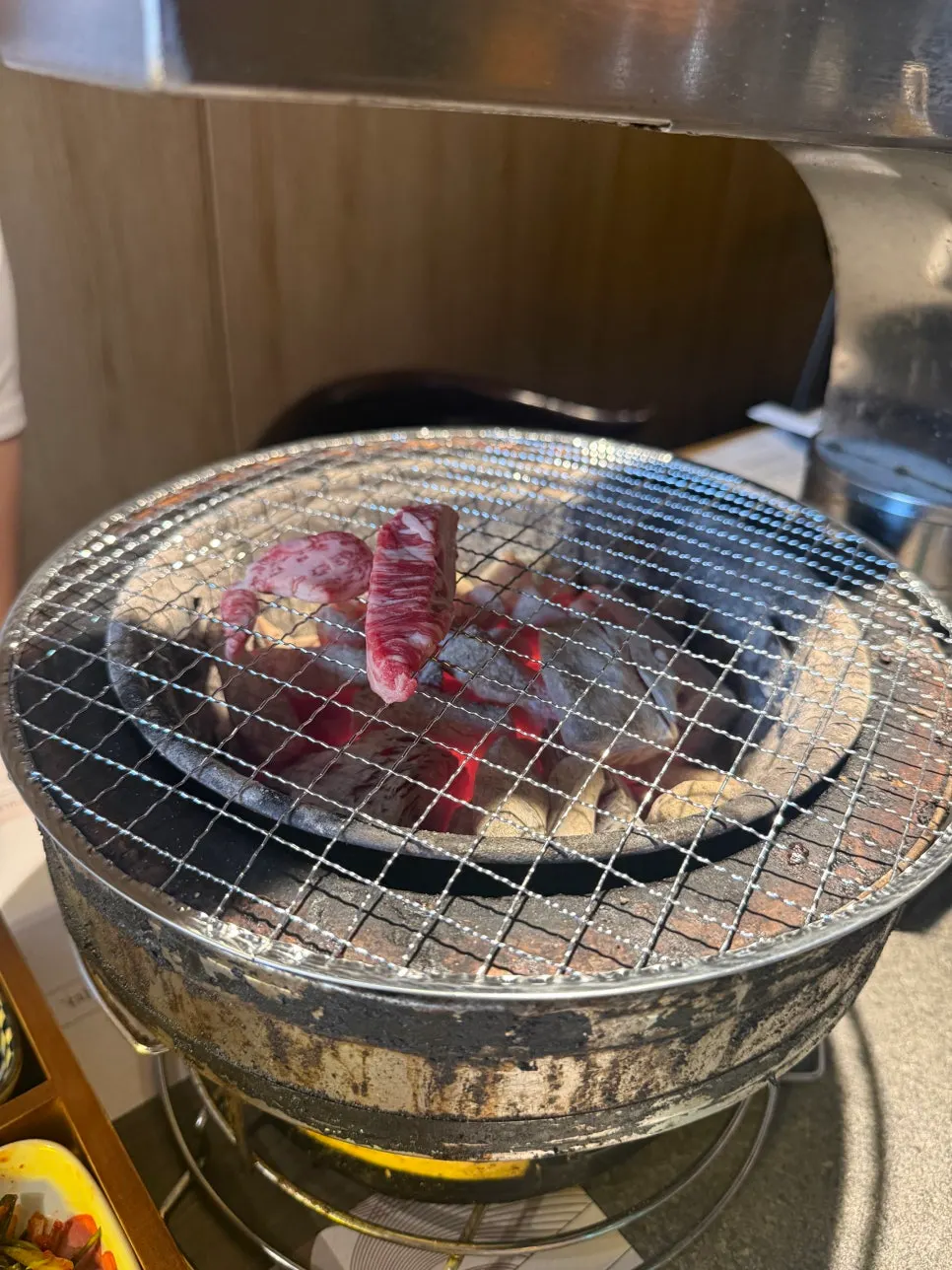 Yakiniku meat placed on the grill