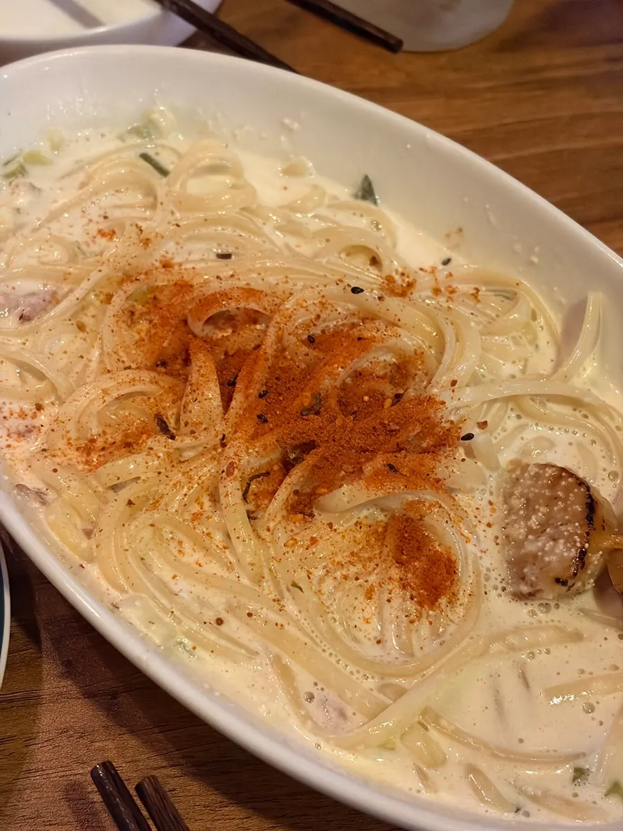 명란관자크림파스타 한 접시