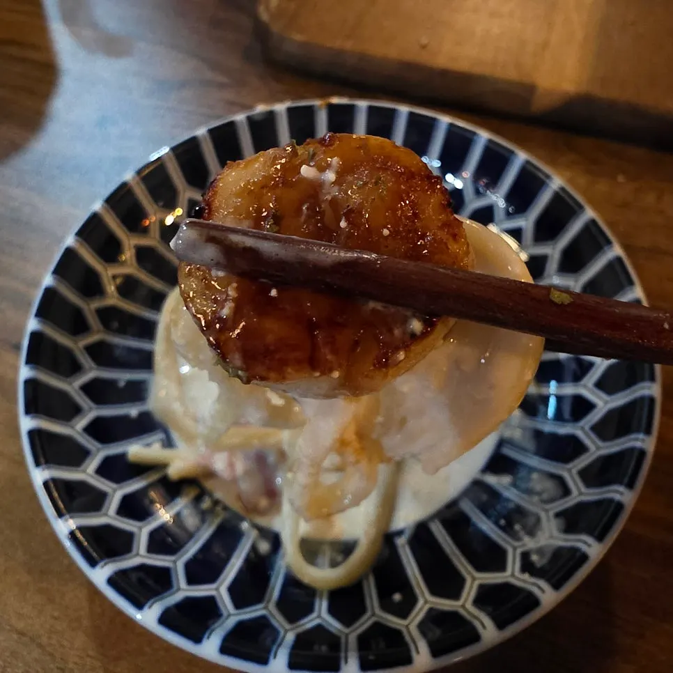 야키토리공 명란 관자 크림파스타 한 접시