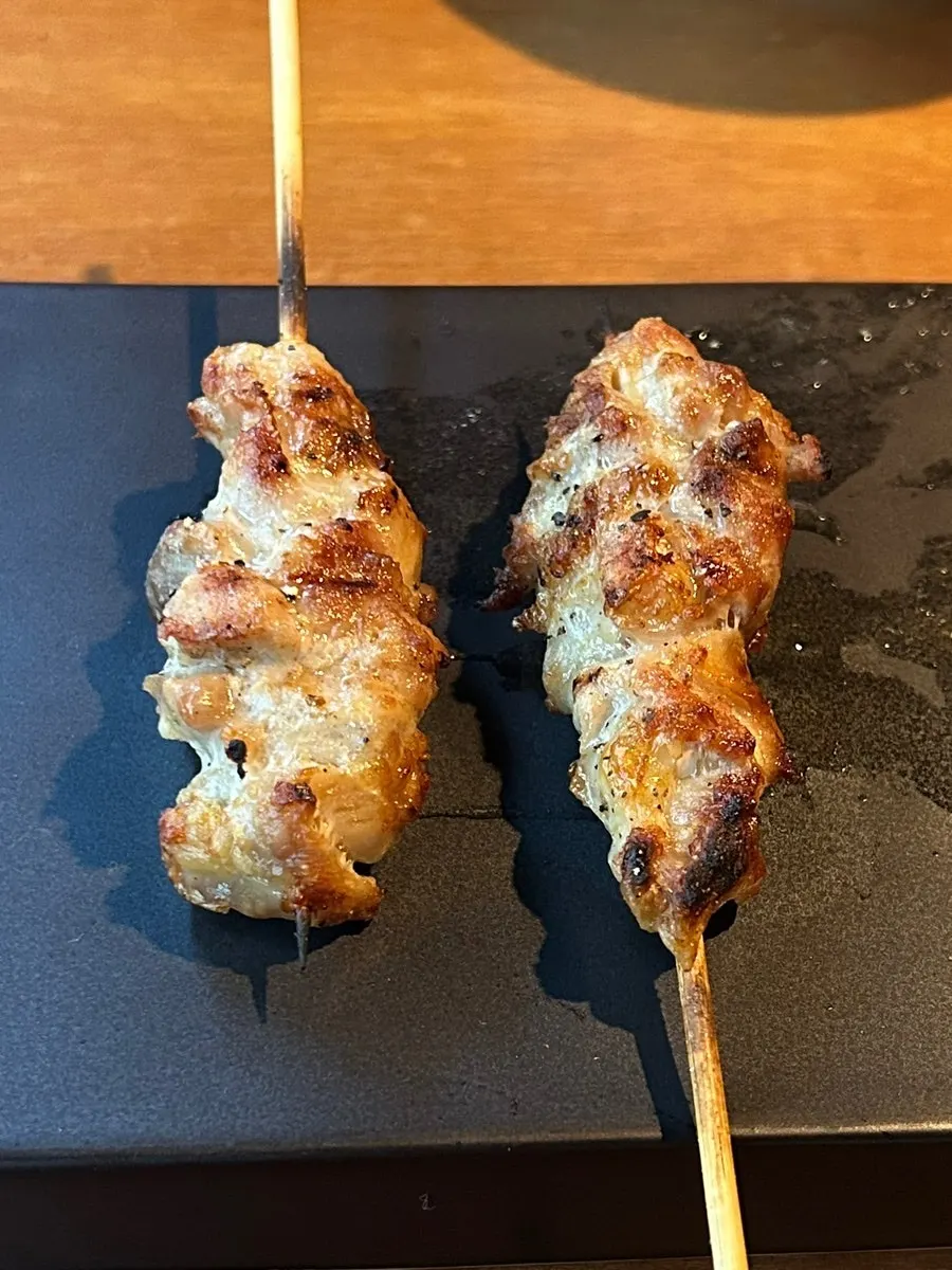 Knee cartilage skewer with pleasant texture