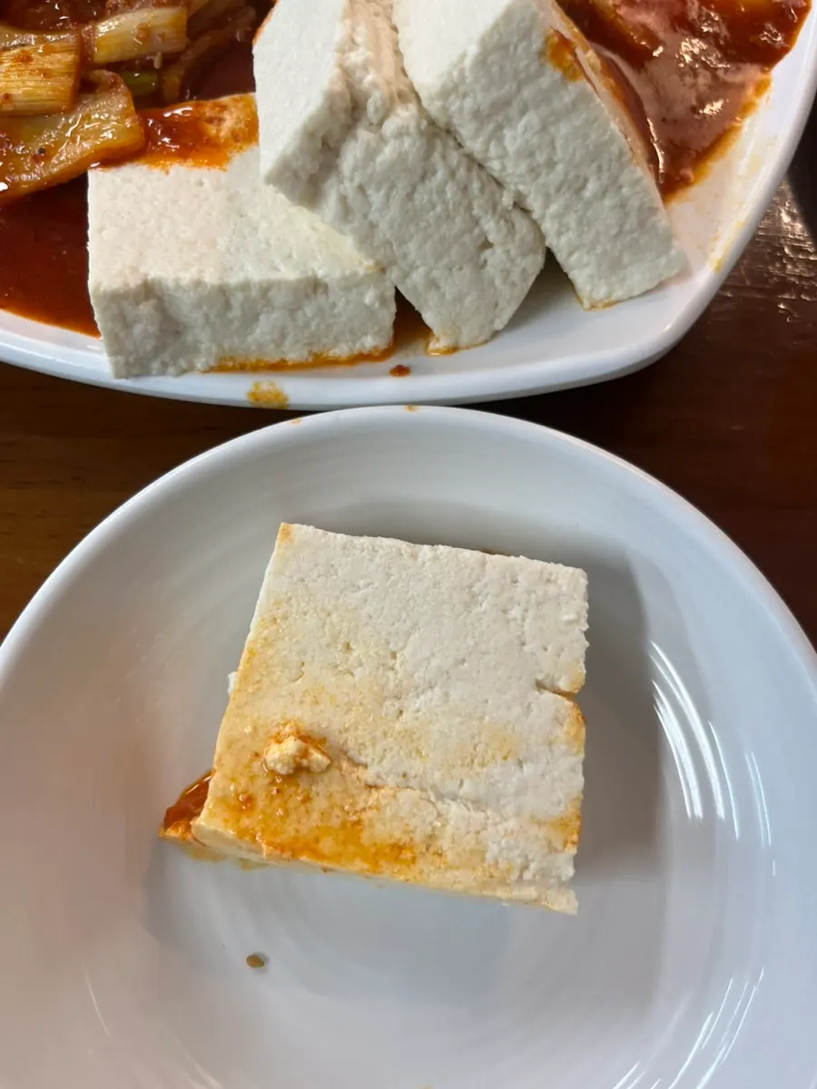 Tofu kimchi duruchigi with generous pieces of meat