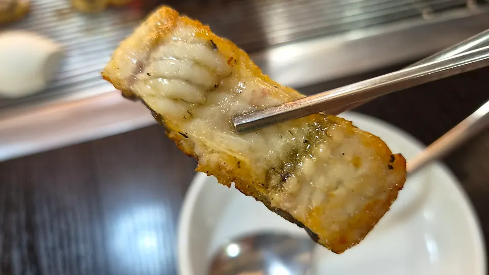 A piece of clean-tasting grilled eel with no fishy smell