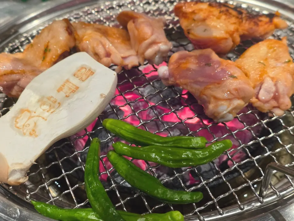 Salt and soy sauce dakgalbi over charcoal