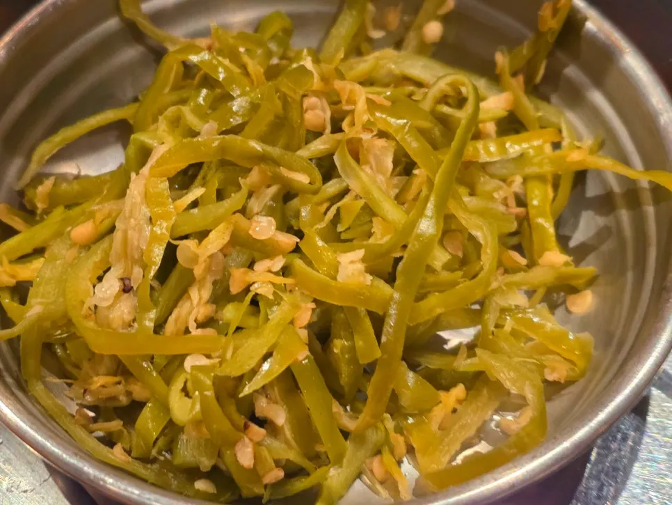 Golden charcoal-grilled dakgalbi