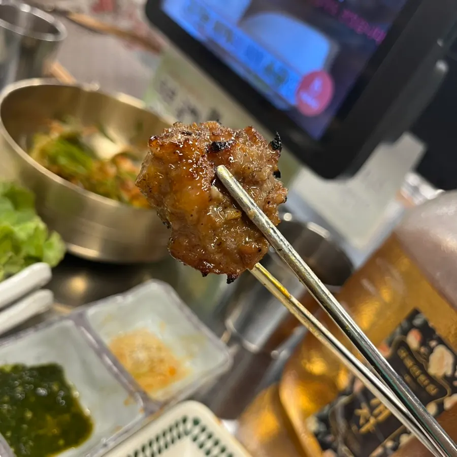특별한 불판 위 오돌갈비