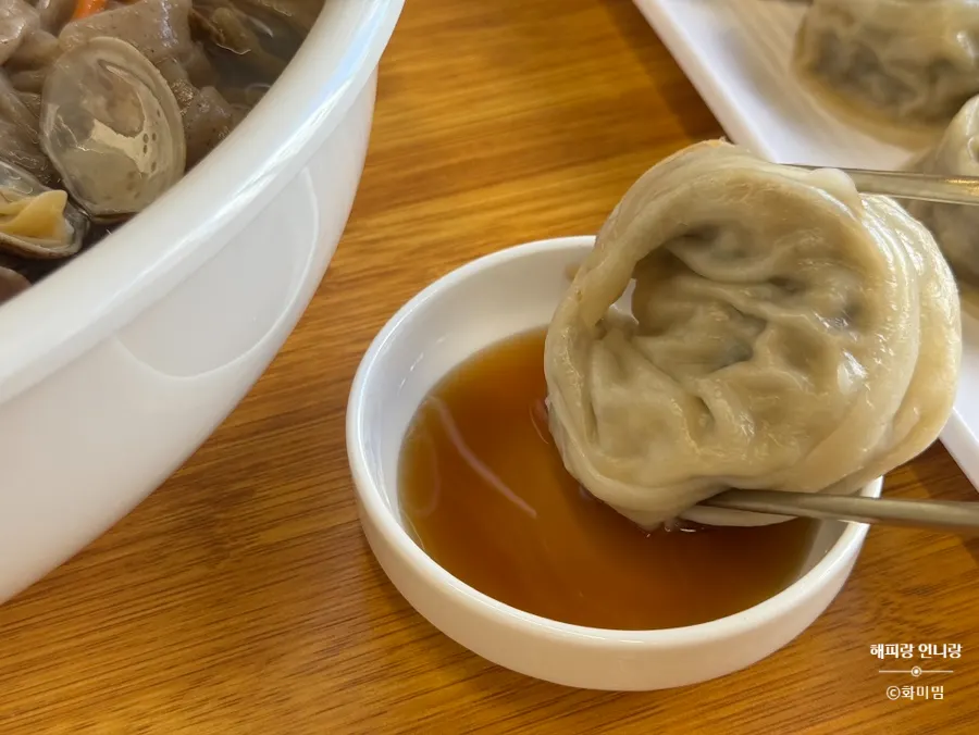 Pork king dumplings with soy sauce