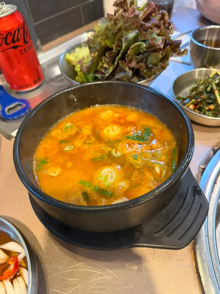 파김치와 양파장아찌, 쌈채소 반찬