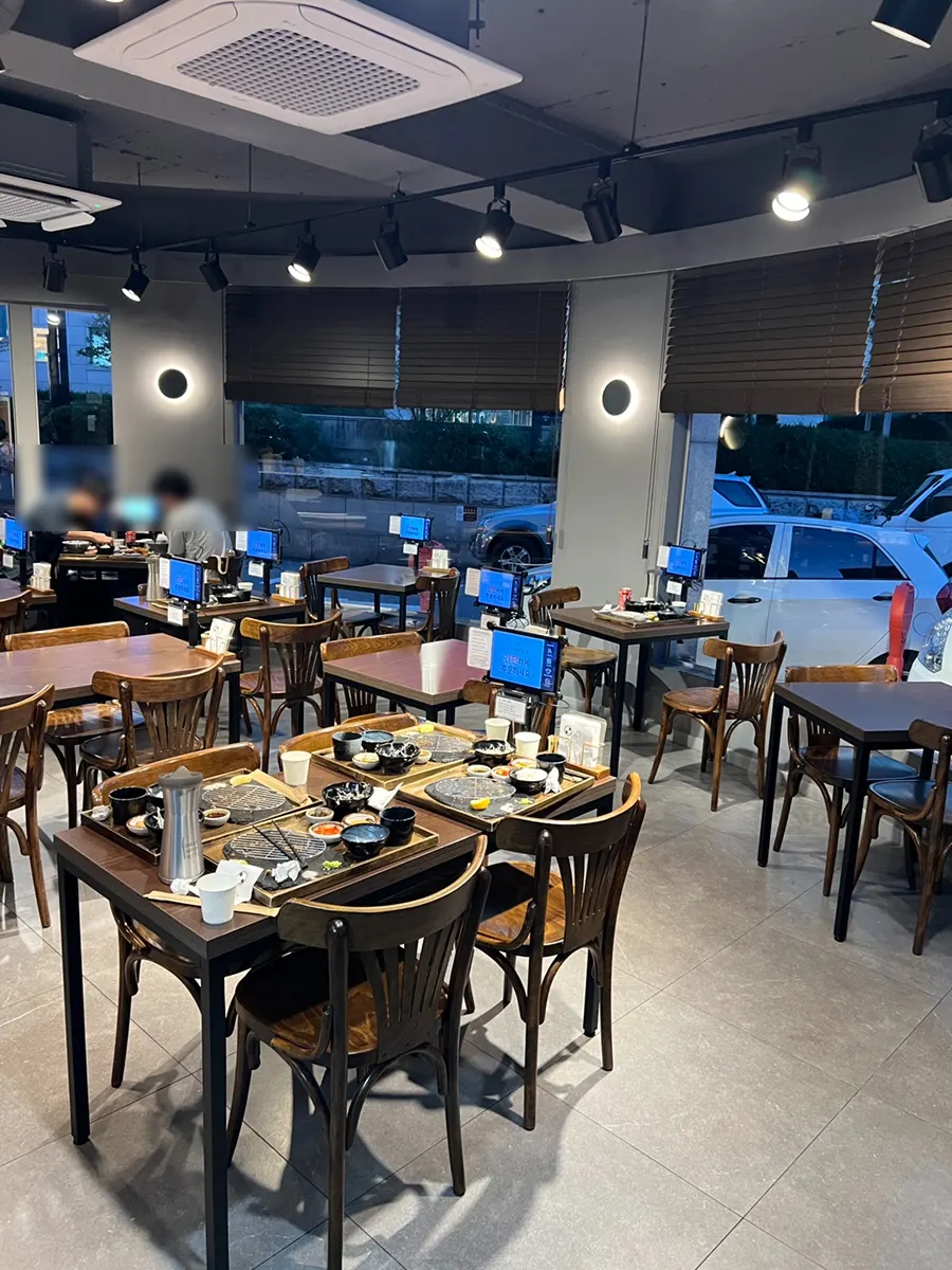 Yangjae Katsu entrance near Yangjae Station exit 8