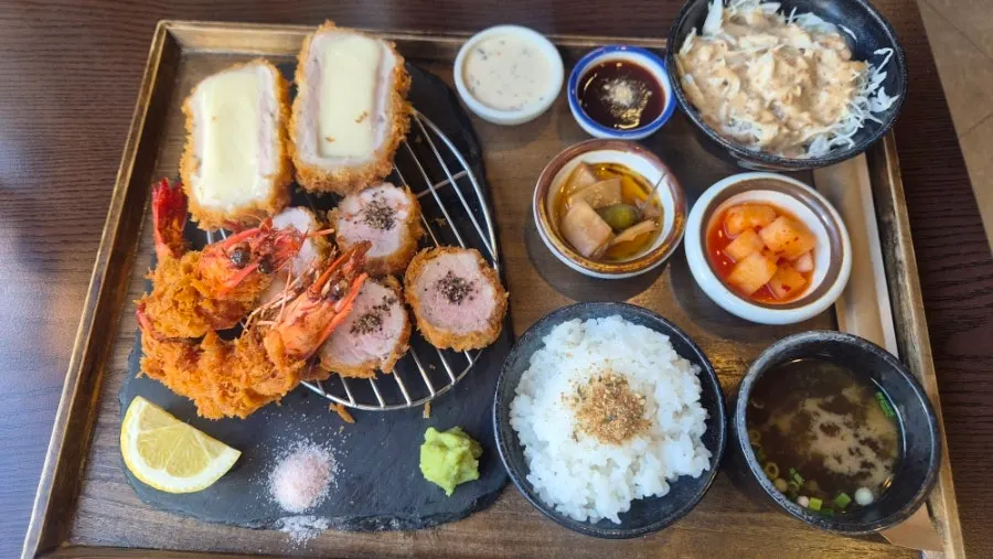 기름기 없이 바삭한 양재카츠 새우튀김