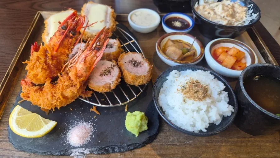 속이 촉촉한 양재카츠 히레카츠 단면