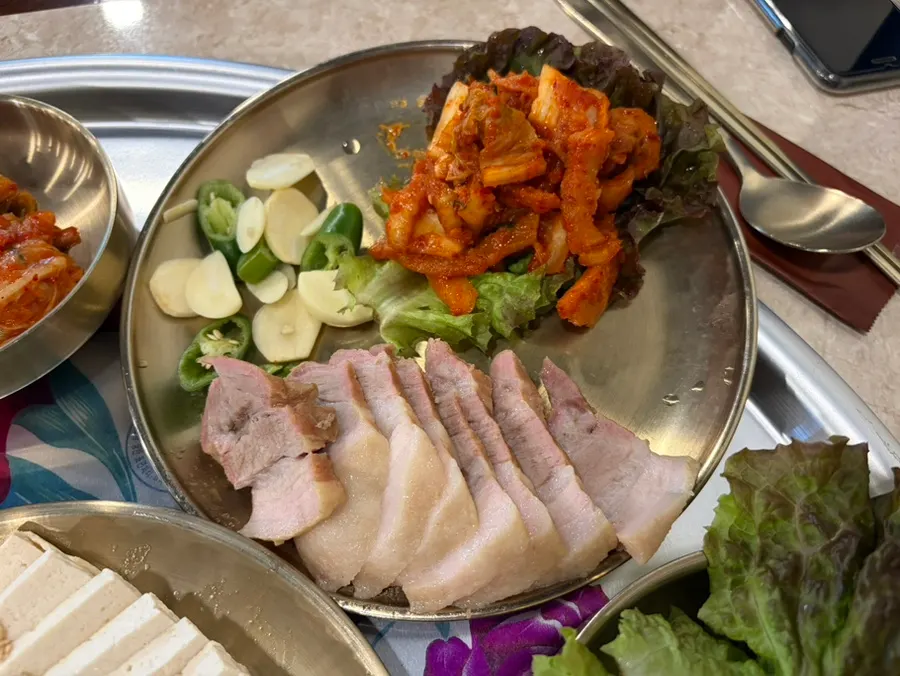 Boiled bossam pork from the juanjang set