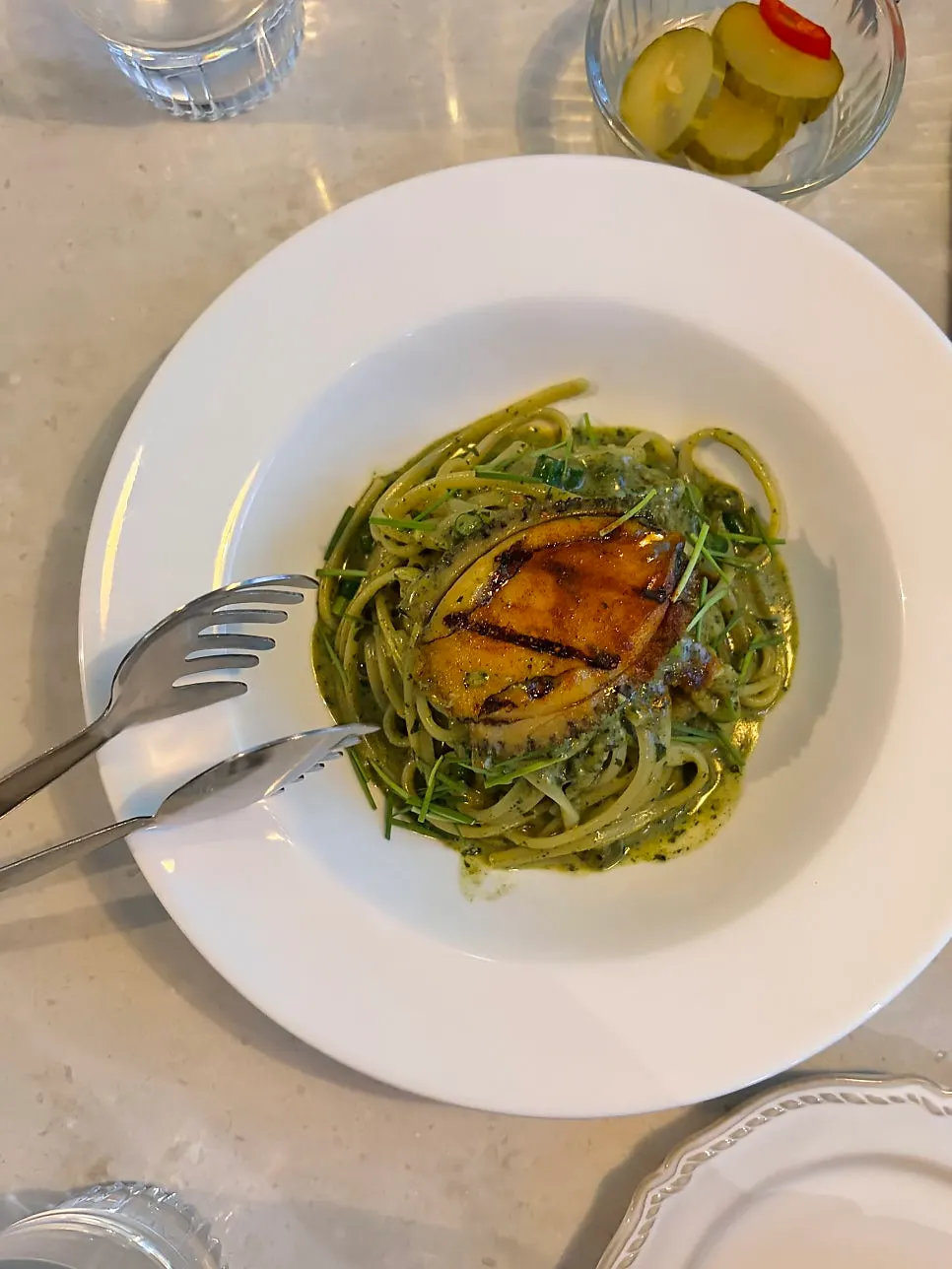 Creamy gonad pasta topped with abalone