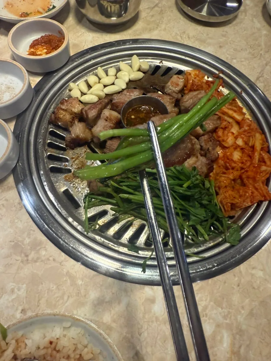멜젓에 곁들여 먹는 소금구이