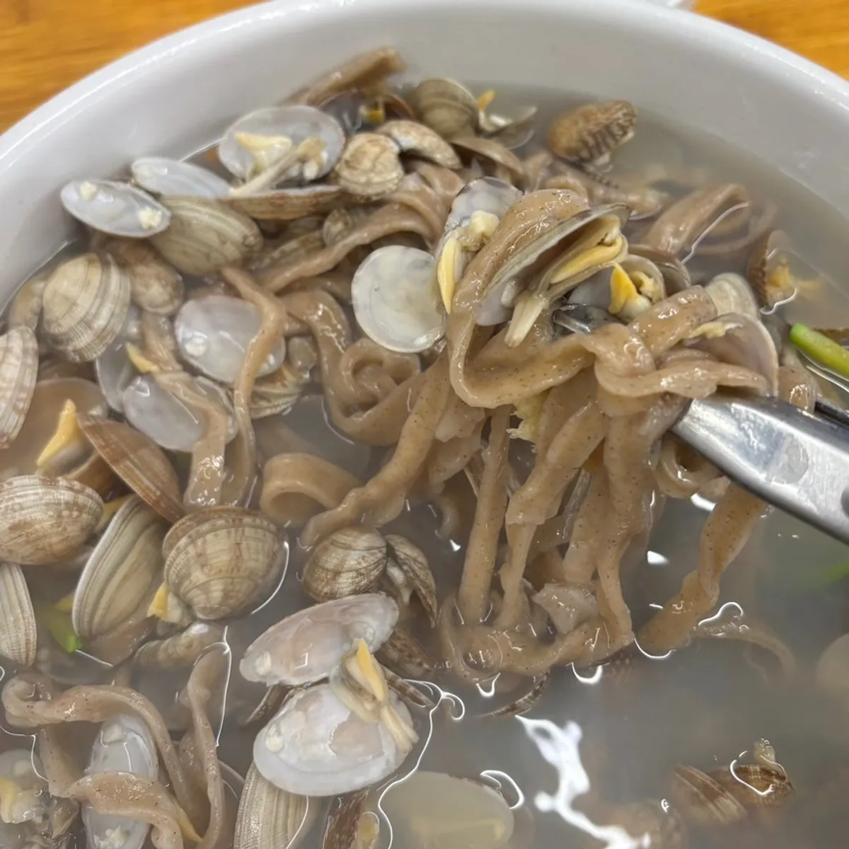 선바위메밀장터 양재점 산더미 메밀바지락칼국수