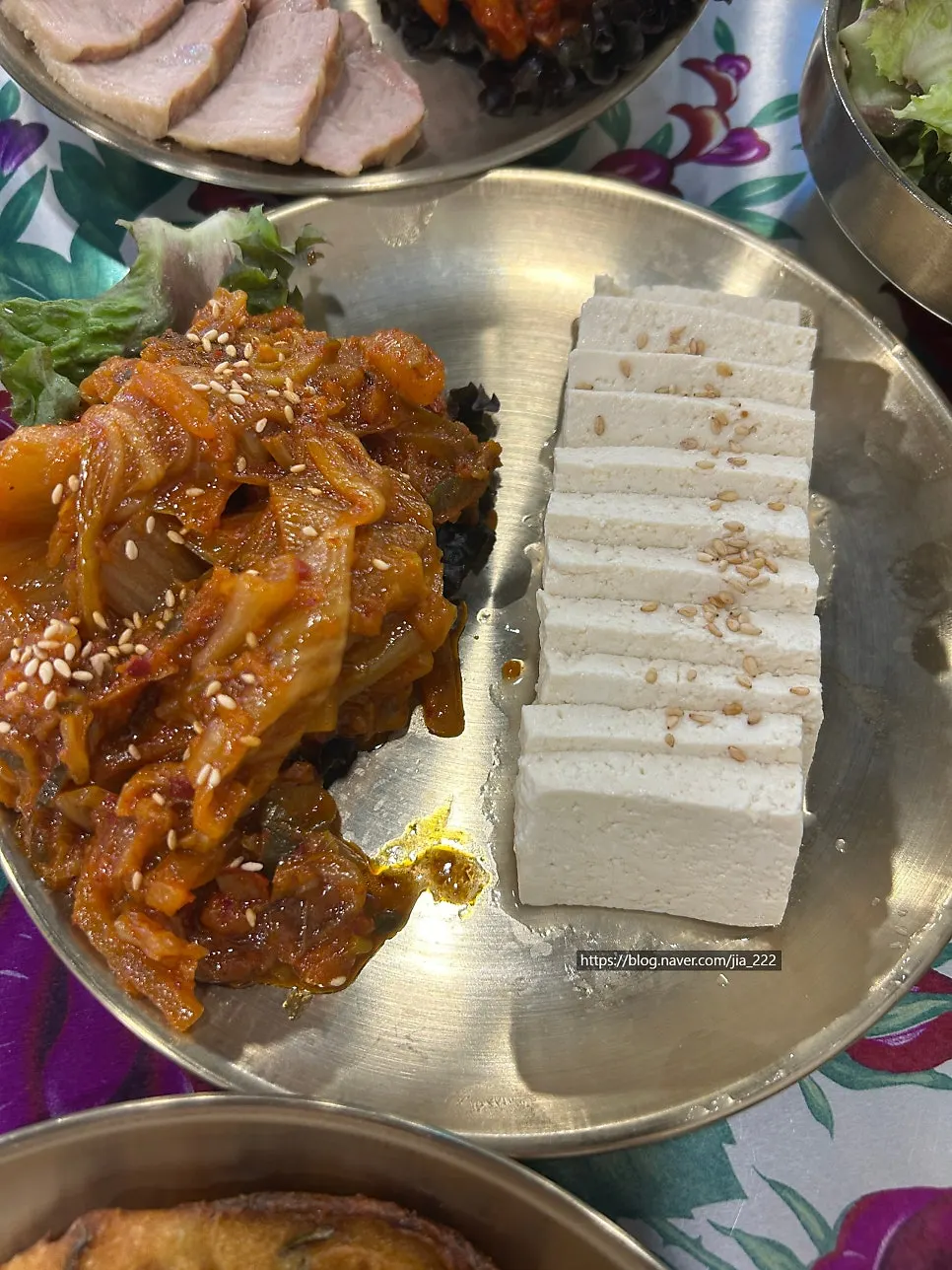 Spicy-sweet seasoned jeyuk bokkeum