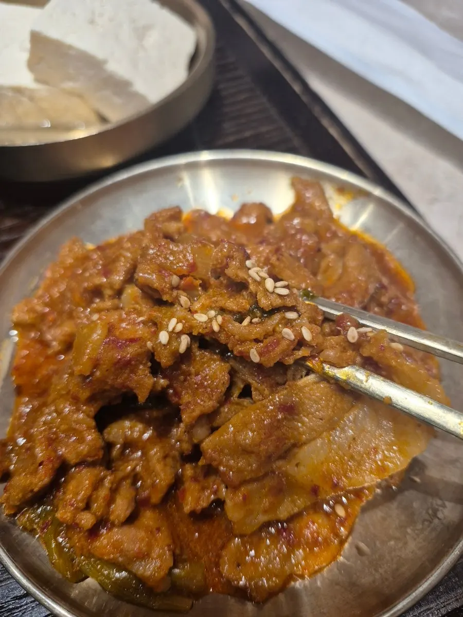 Stir-fried pork served with the set