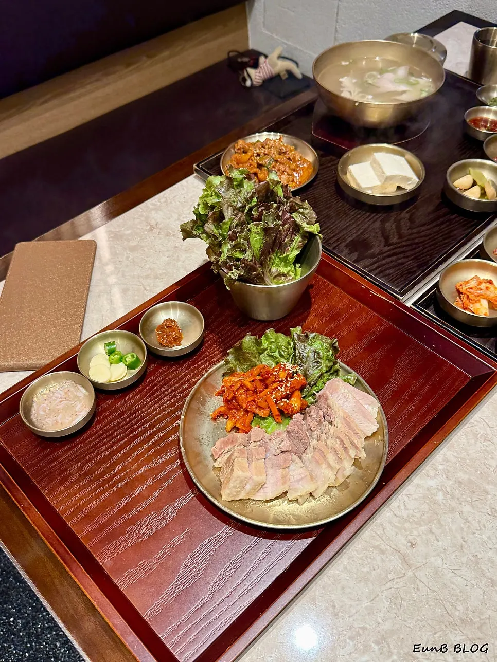 도톰하게 썰어 나온 양재옥 보쌈 소자