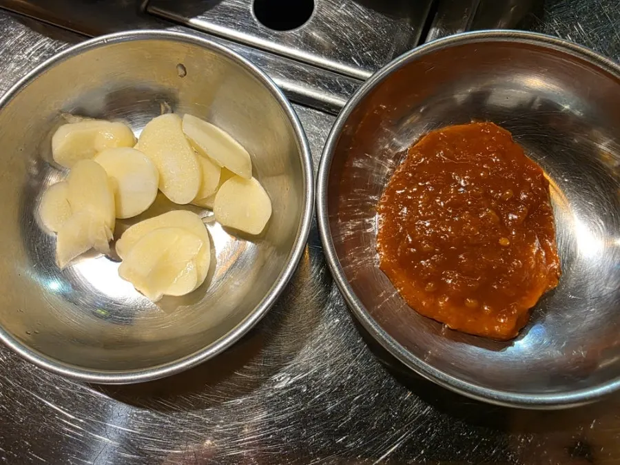 Basic side dishes for a galbi meal