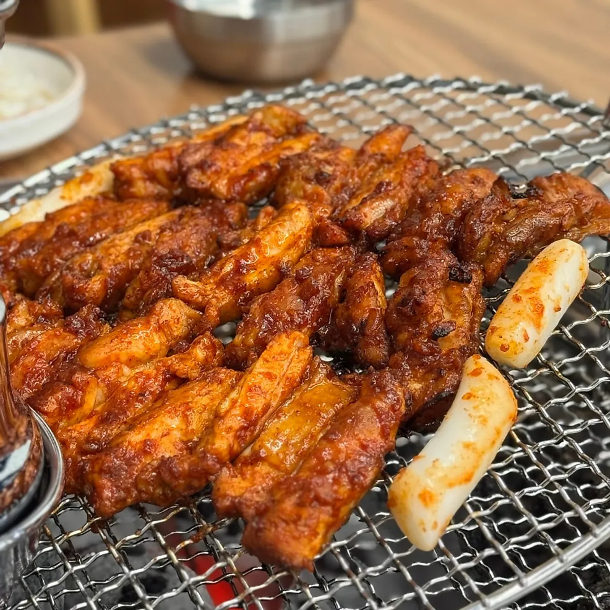 Close-up of nicely browned charcoal dakgalbi