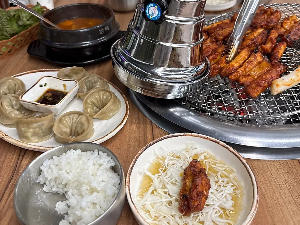 Tender chicken thigh charcoal dakgalbi