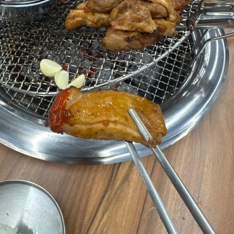 Soy dakgalbi being grilled