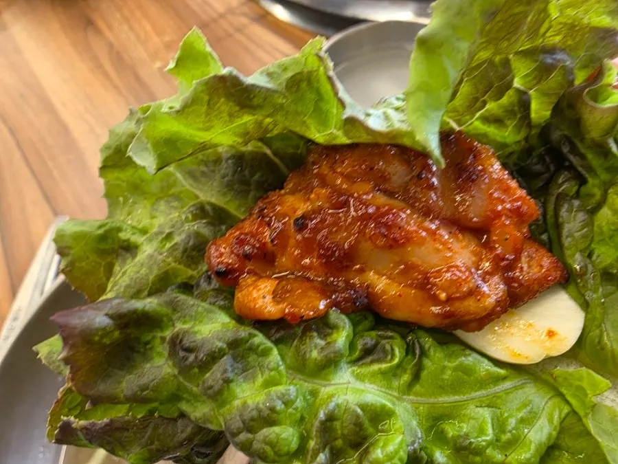 Smoky charcoal-grilled dakgalbi