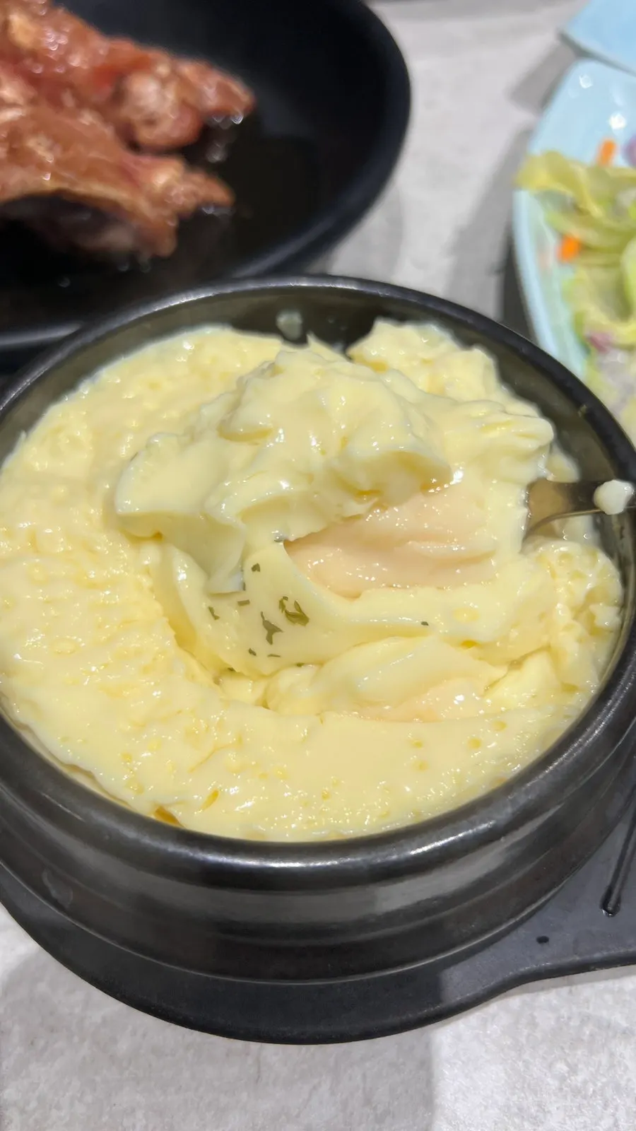 푸딩 같은 질감의 만포가든 계란찜 클로즈업