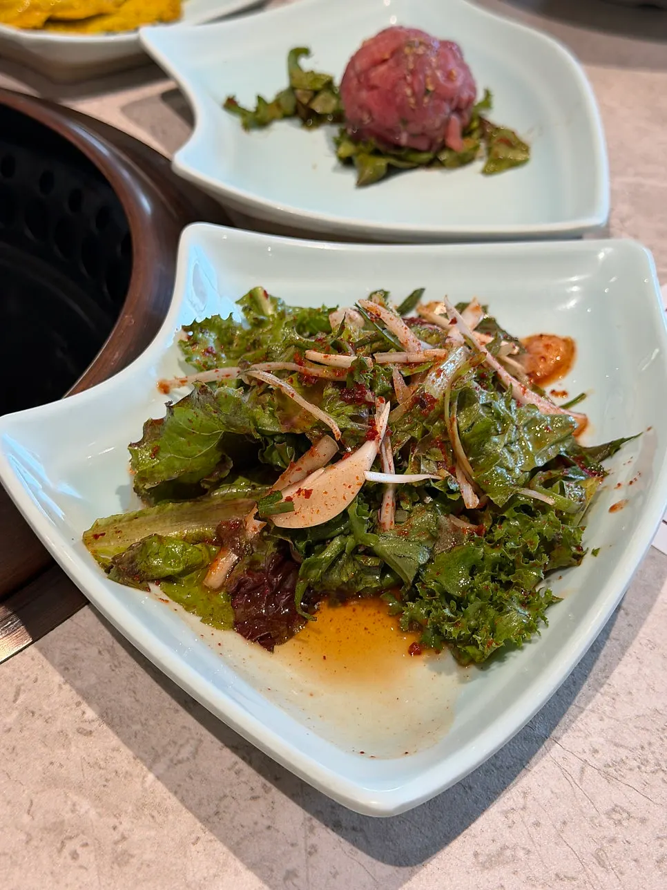 Yukjeon plate included with the Manpo Garden set