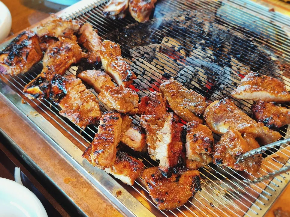 가위로 자른 양념갈비