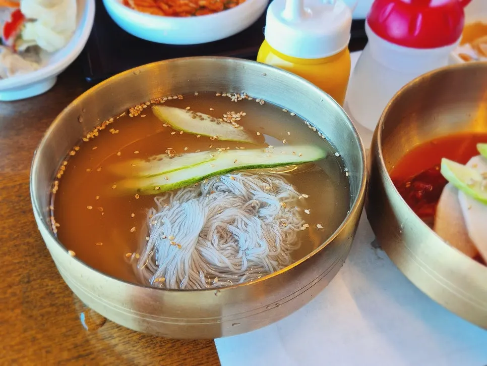 자가제면 함흥냉면 스타일 후식 냉면